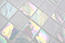 Handmuster Glasmosaik Mosaikfliese medio flip flop irisierend weiss mehrfarbig MOS66-S10-48_m