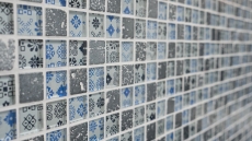 Handmuster Mosaikfliese Fliesenspiegel Transluzent blau schwarz Glasmosaik Crystal Resin Optik blau schwarz silber MOS83-CB07_m