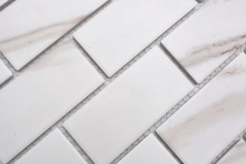 Échantillon manuel de carreaux de mosaïque céramique assemblage Calacatta blanc gris brun mat MOS26M-1112_m
