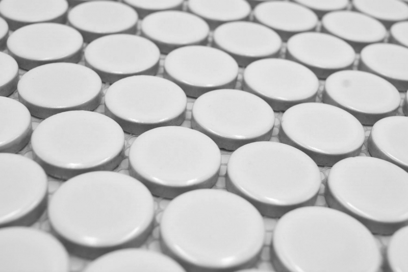 Piastrella di ceramica a mosaico decorata a mano Button Loop Penny Round uni bianco lucido MOS10-0102GR_m