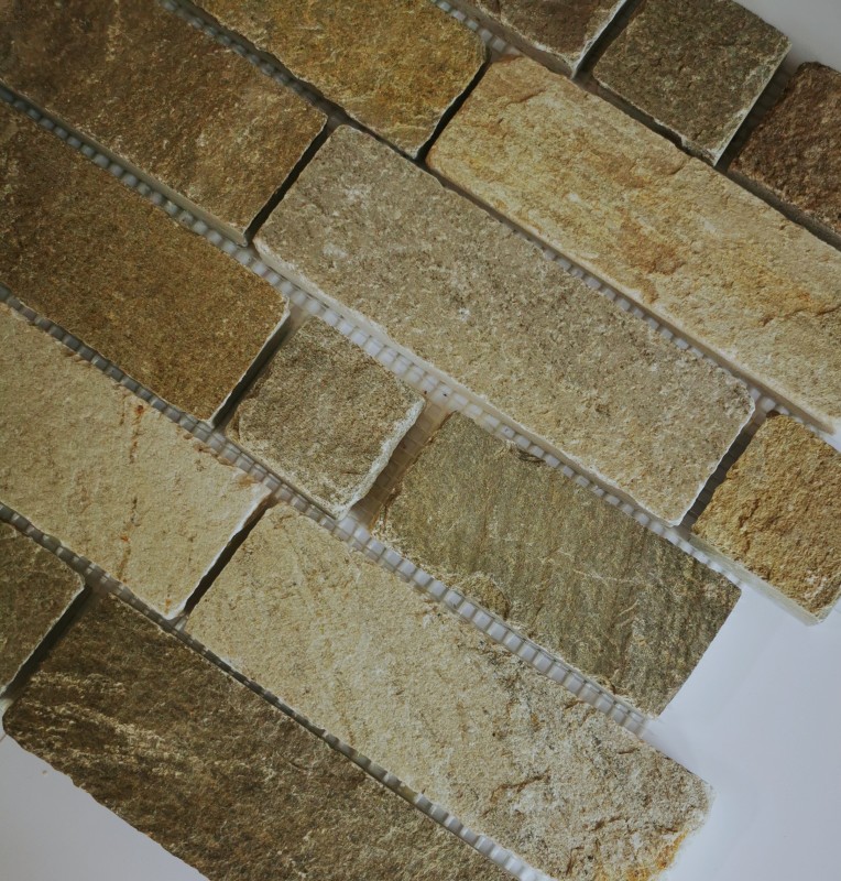 Campione a mano di mosaico in ardesia pietra naturale mattone beige chiaro MOS34-1202_m