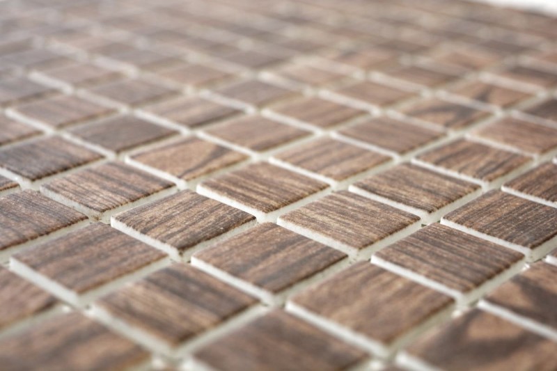 Piastrella di mosaico campione a mano ECO Recycling GLAS ECO texture legno marrone MOS63-409_m