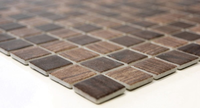 Piastrella di mosaico campione a mano ECO Recycling GLAS ECO texture legno marrone scuro MOS63-410_m