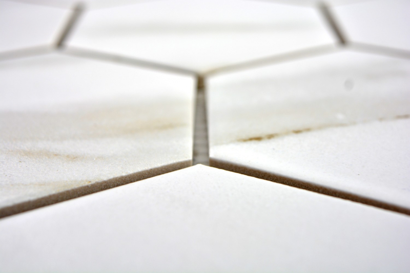 Piastrella di mosaico decorata a mano in ceramica esagonale bianca calacatta piastrella da parete per bagno MOS11F-0112_m