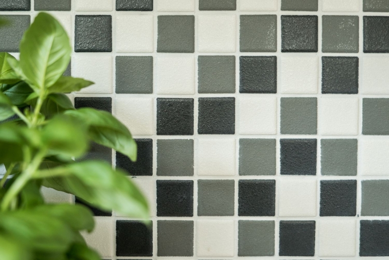 Campione a mano di piastrelle di mosaico in ceramica nero bianco antracite opaco piatto doccia MOS18-2213-R10_m