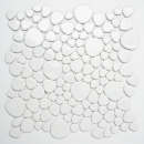 Kieselmosaik Pebbles Keramikdrops weiß glänzend Duschtasse Fliesenspiegel MOS12-0102